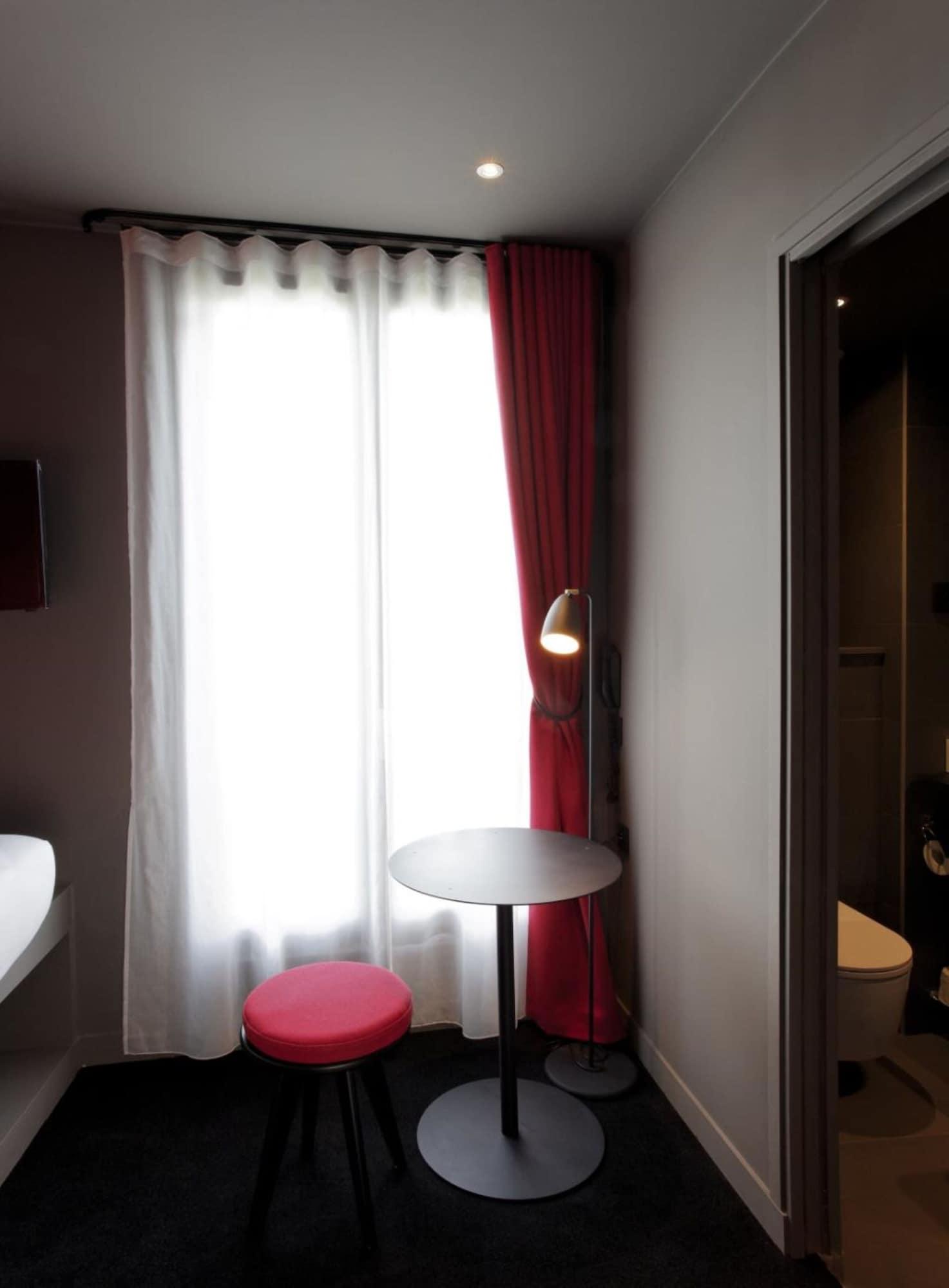 Hotel Saint Marcel Париж Экстерьер фото